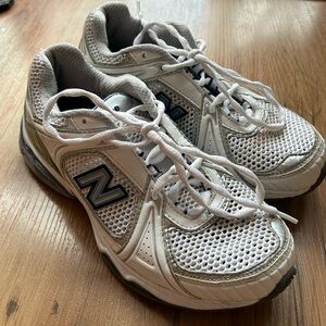 New Balance women’s White and Gray Sneakers